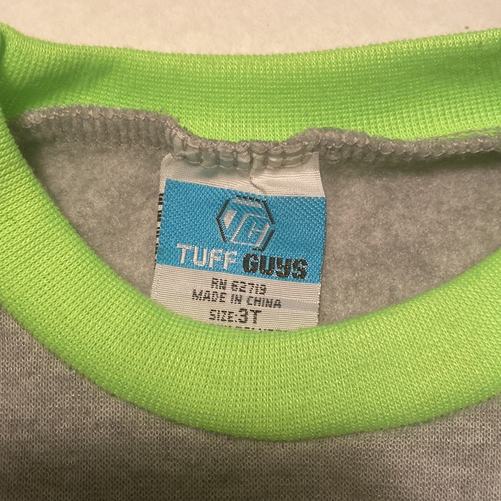 Tuff Guys long sleeve sweatshirt 3T gray.All items $8 or less ARE BOGO f… - Picture 2 of 5